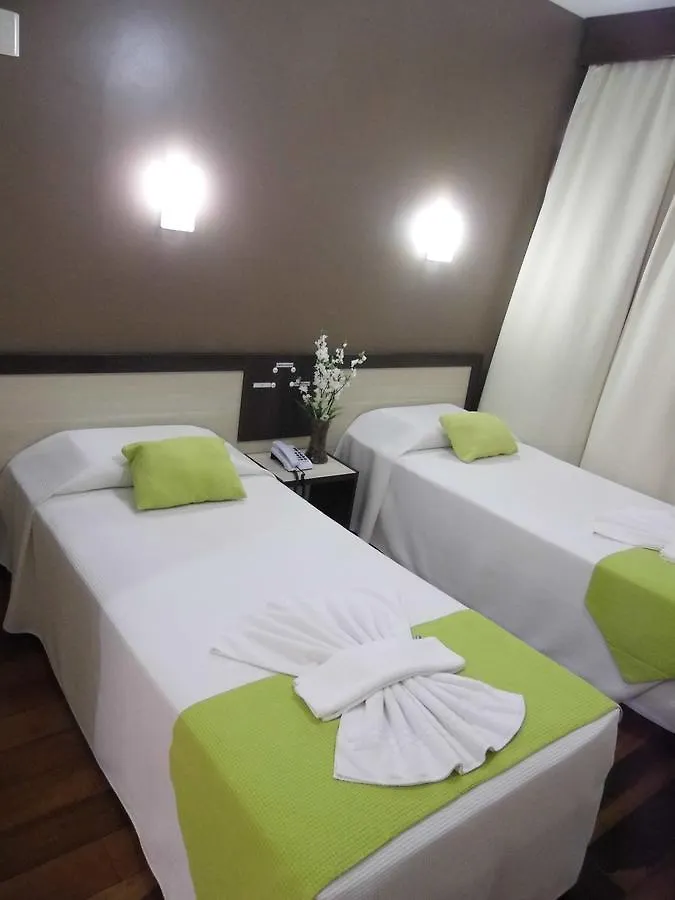Ravena Cassino Hotel ラグーナ