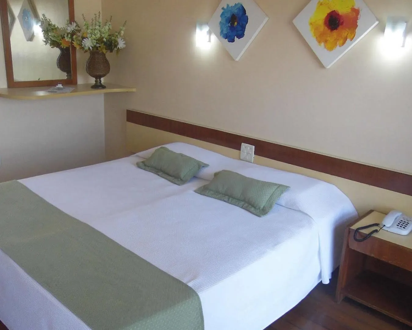Ravena Cassino Hotel ラグーナ