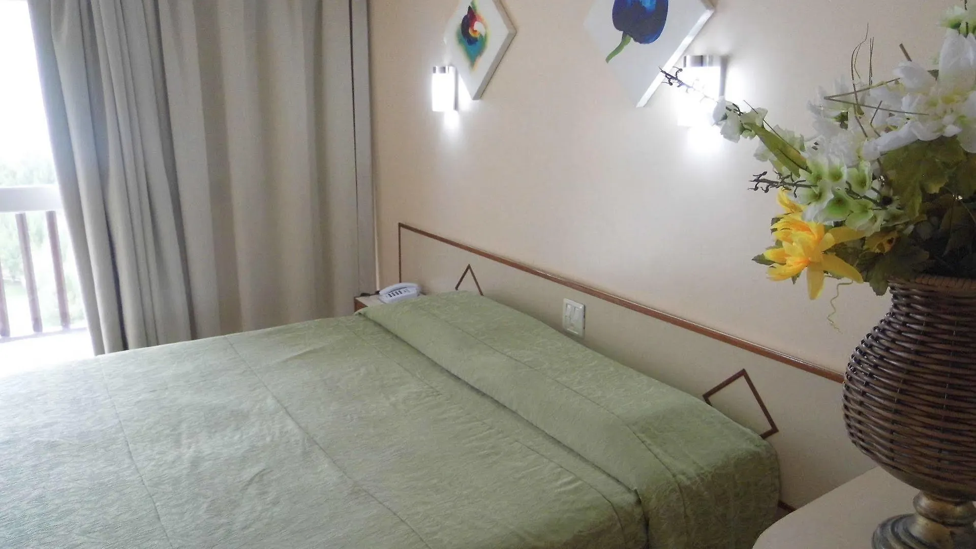 Ravena Cassino Hotel ラグーナ